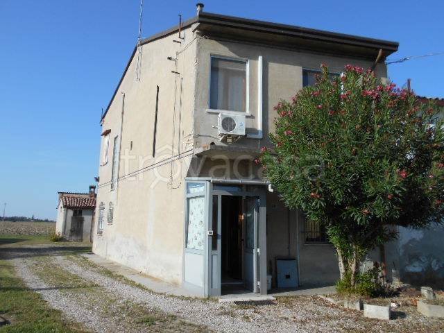 Casa Indipendente in vendita a Portomaggiore via Provinciale per San Vito, 29
