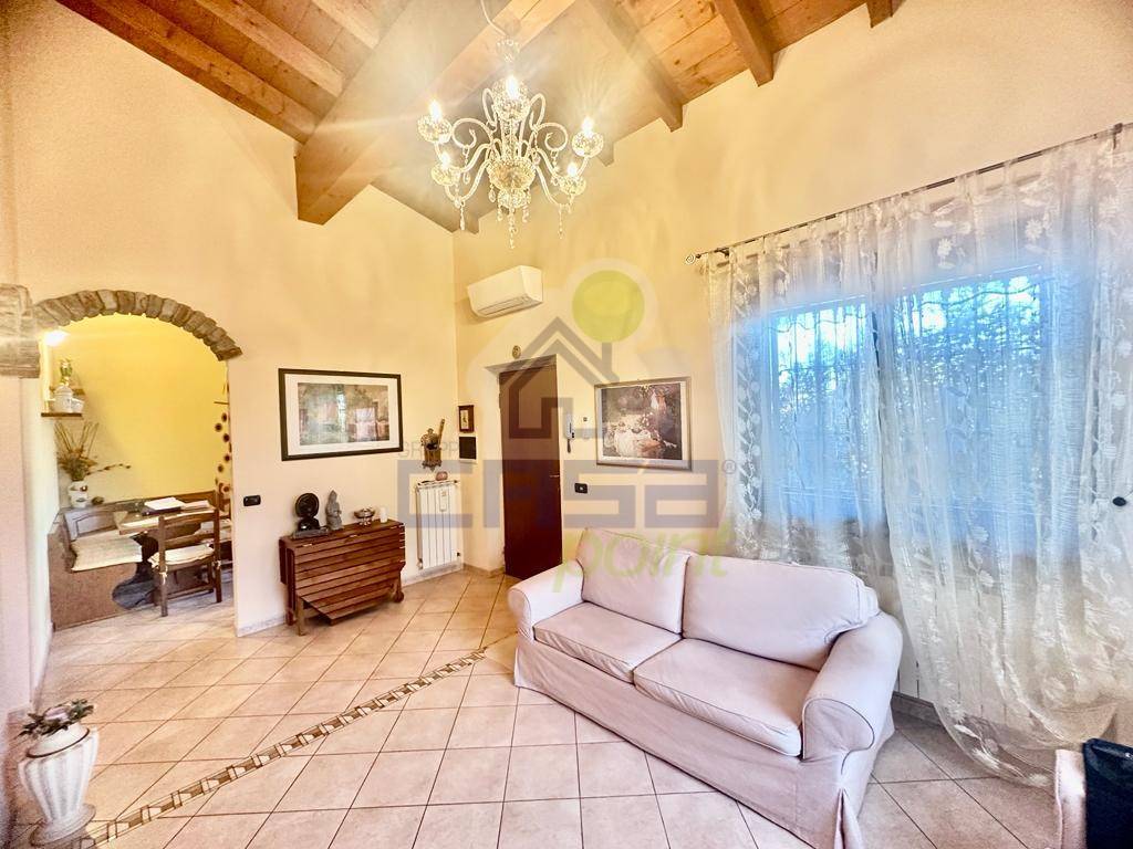 Villa in vendita a Chignolo Po via bellaria