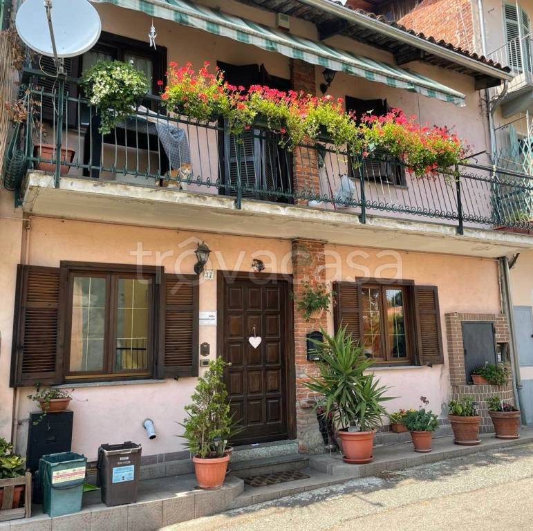 Casa Indipendente in vendita a Biella