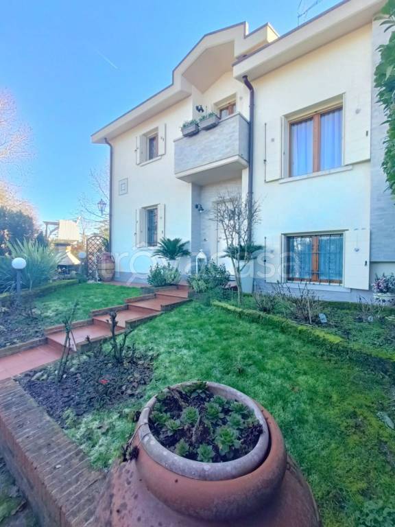 Villa a Schiera in vendita a San Donà di Piave via Centenario