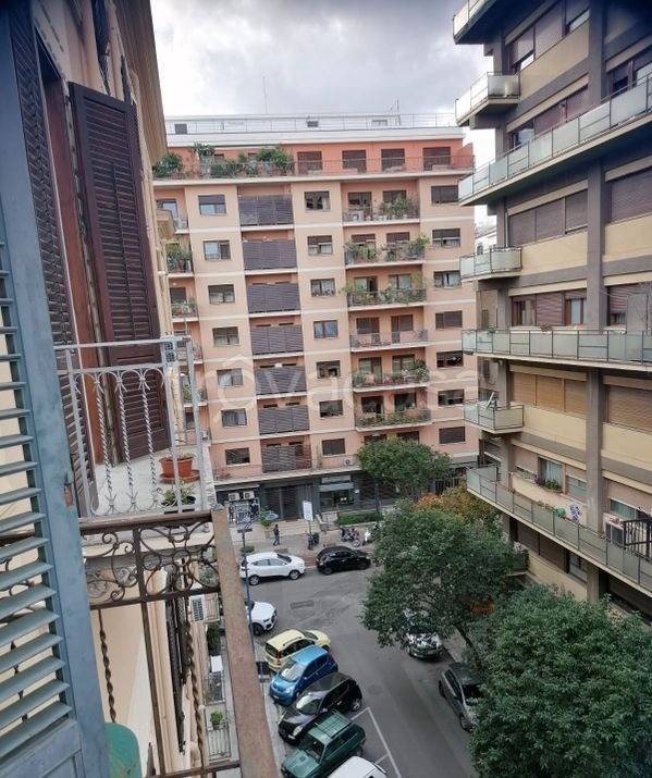 Appartamento in vendita a Palermo via Giosuè Carducci