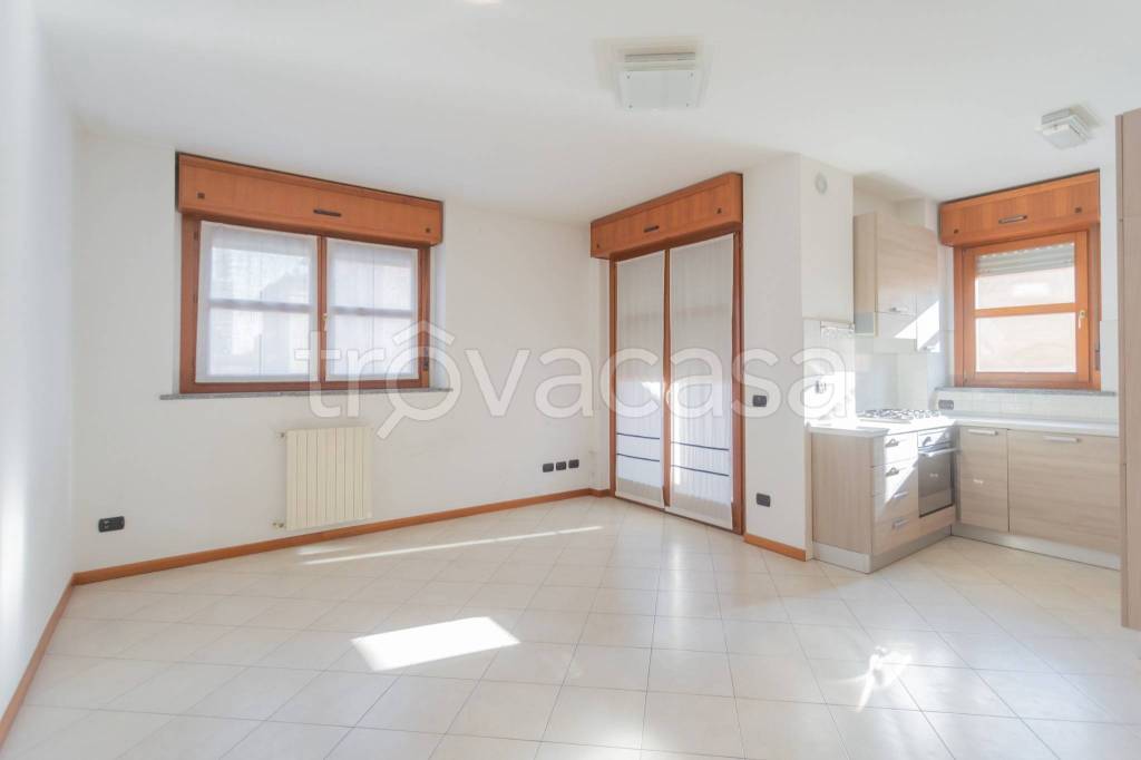 Appartamento in vendita a Desio piazza Don Luigi Giussani, 15