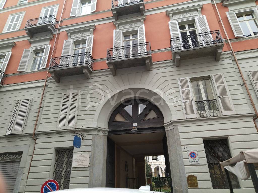 Appartamento in vendita a Torino via San Francesco di Paola, 4