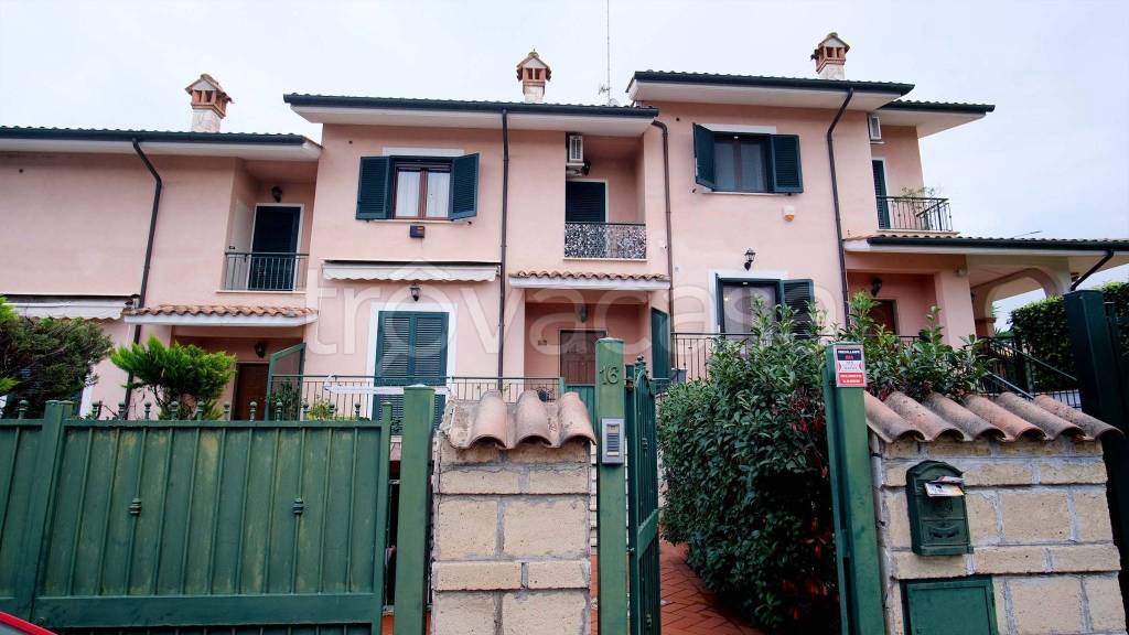 Villa a Schiera in vendita a Mentana via Filippo Brunelleschi, 16