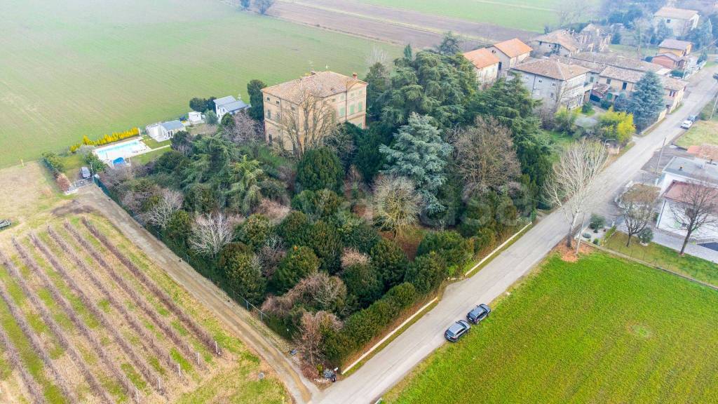 Villa Bifamiliare in in vendita da privato a Casalgrande via Leopoldo Reverberi, 65