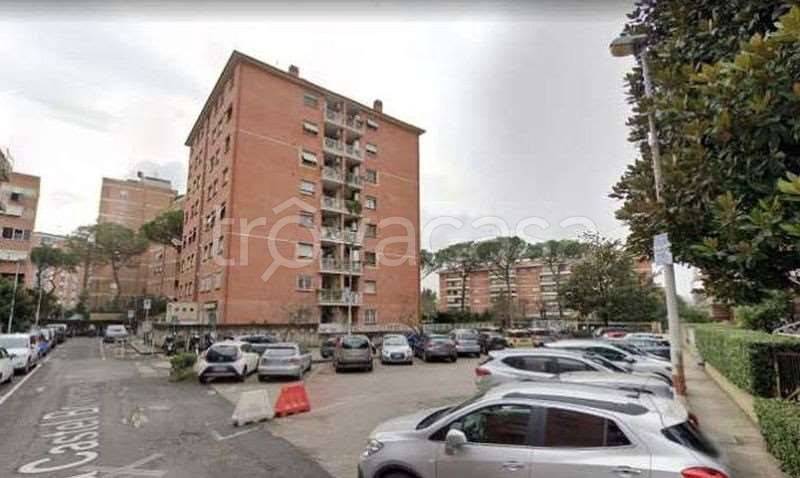 Appartamento all'asta a Roma via Castel Boverano , 61