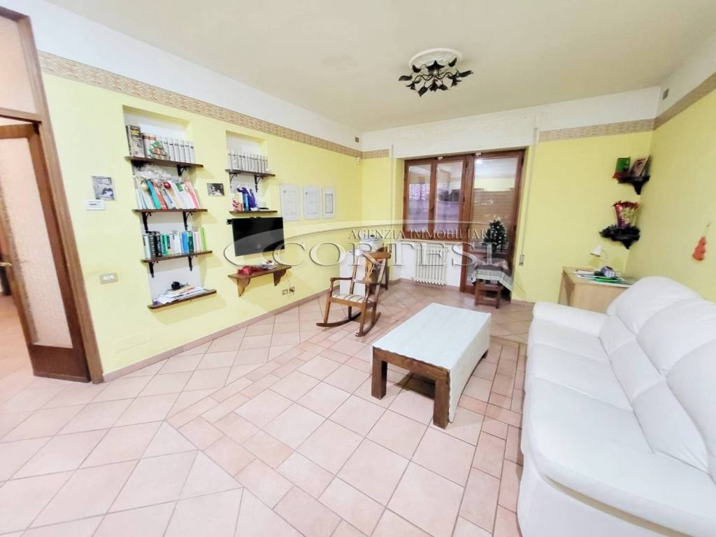 Appartamento in vendita a Montone