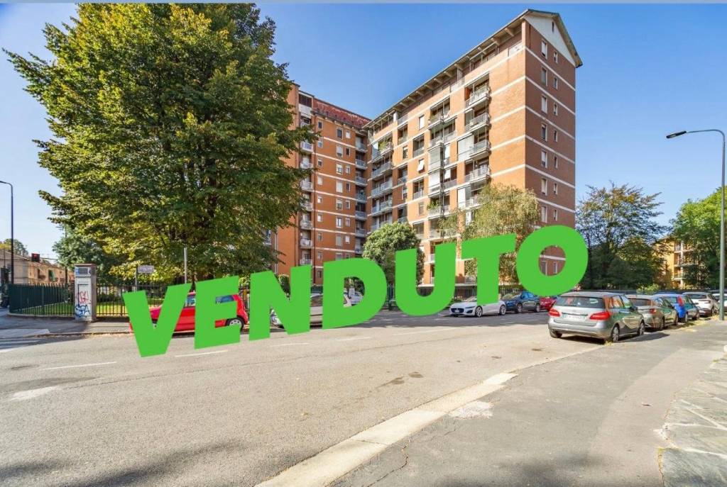 Appartamento in vendita a Milano via Ercolano, 1