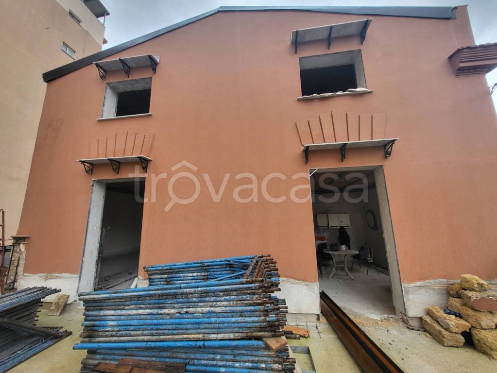 Appartamento in vendita a Palermo via Crociferi, 50