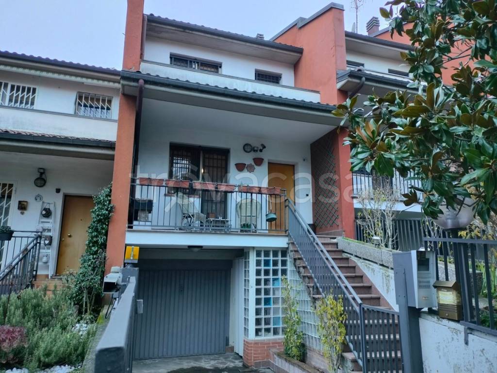 Villa a Schiera in vendita a Monte San Pietro via Togliatti