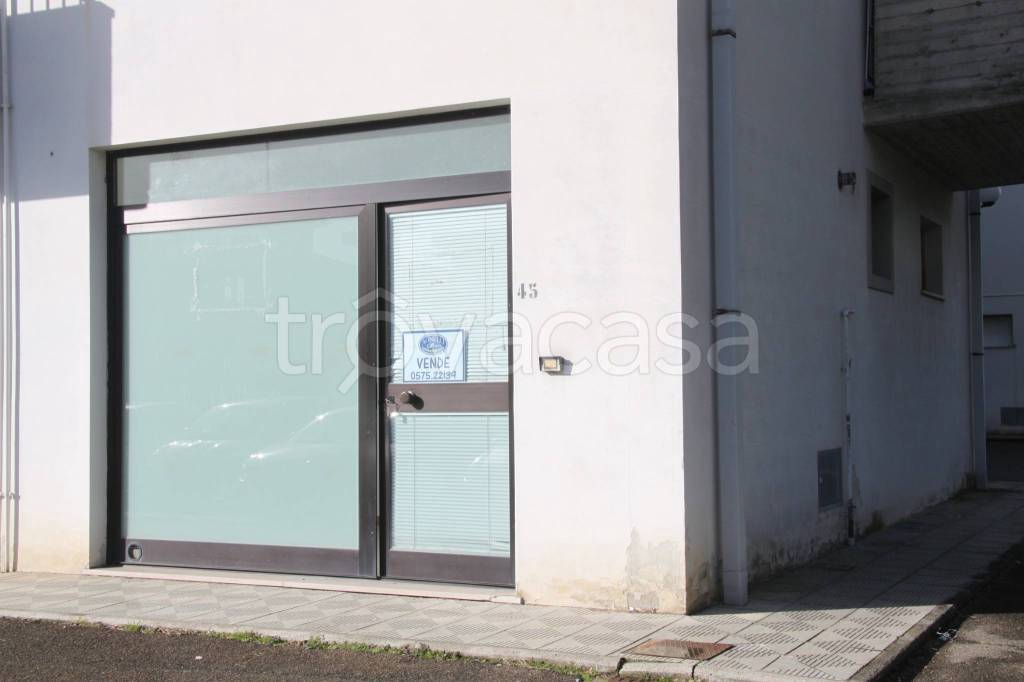 Ufficio in vendita a Civitella in Val di Chiana viale Andromeda, 45
