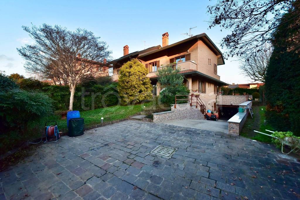 Villa in vendita a Seveso via della Repubblica