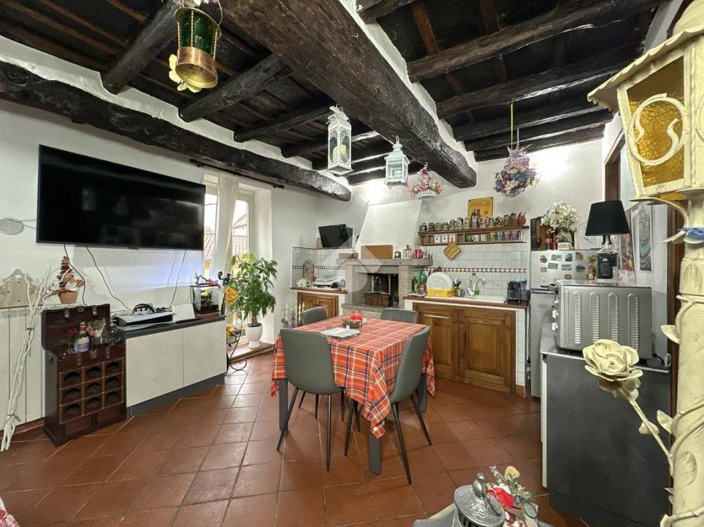 Appartamento in vendita a Monte Compatri via Adolfo Croce