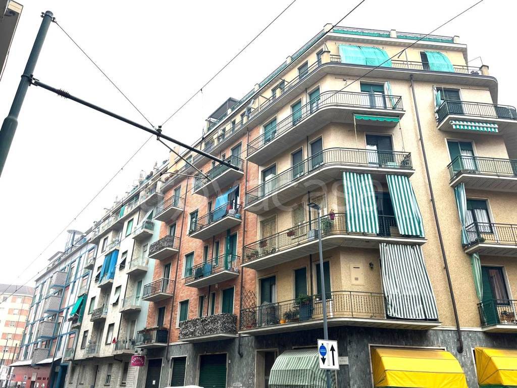 Appartamento in vendita a Torino via Bibiana, 56