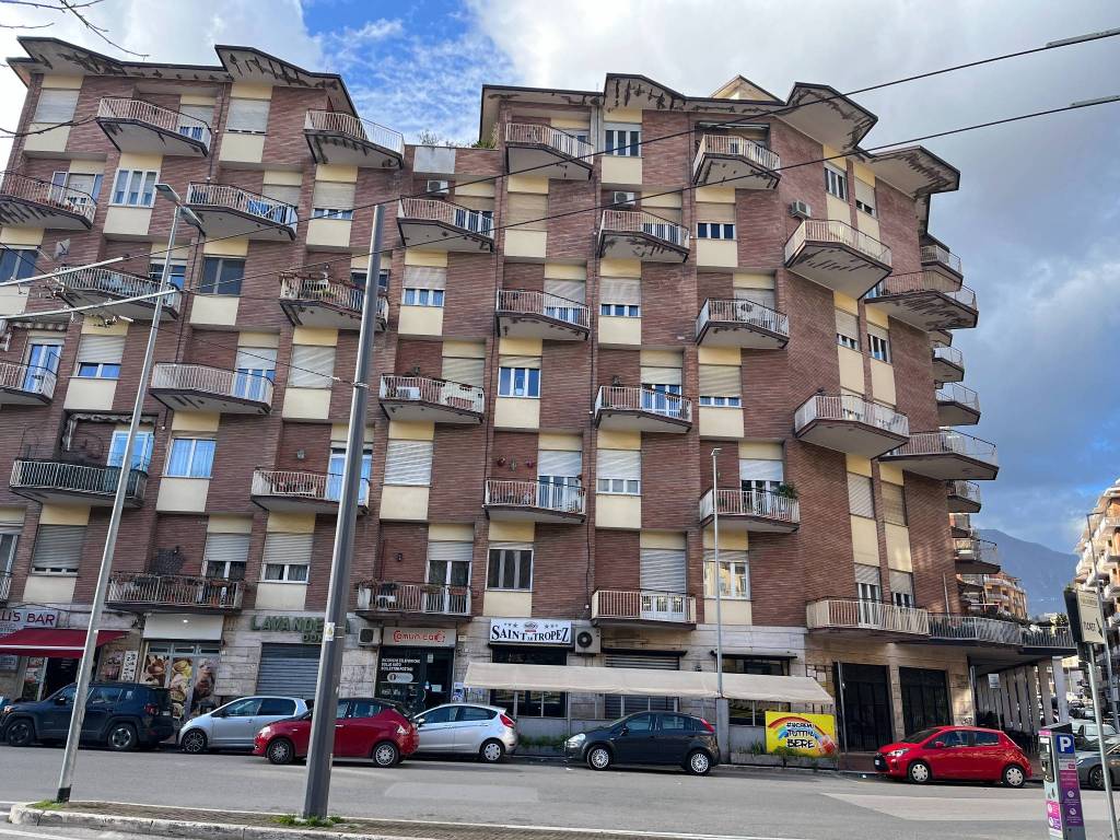 Appartamento in affitto ad Avellino via Stanislao Esposito, 4
