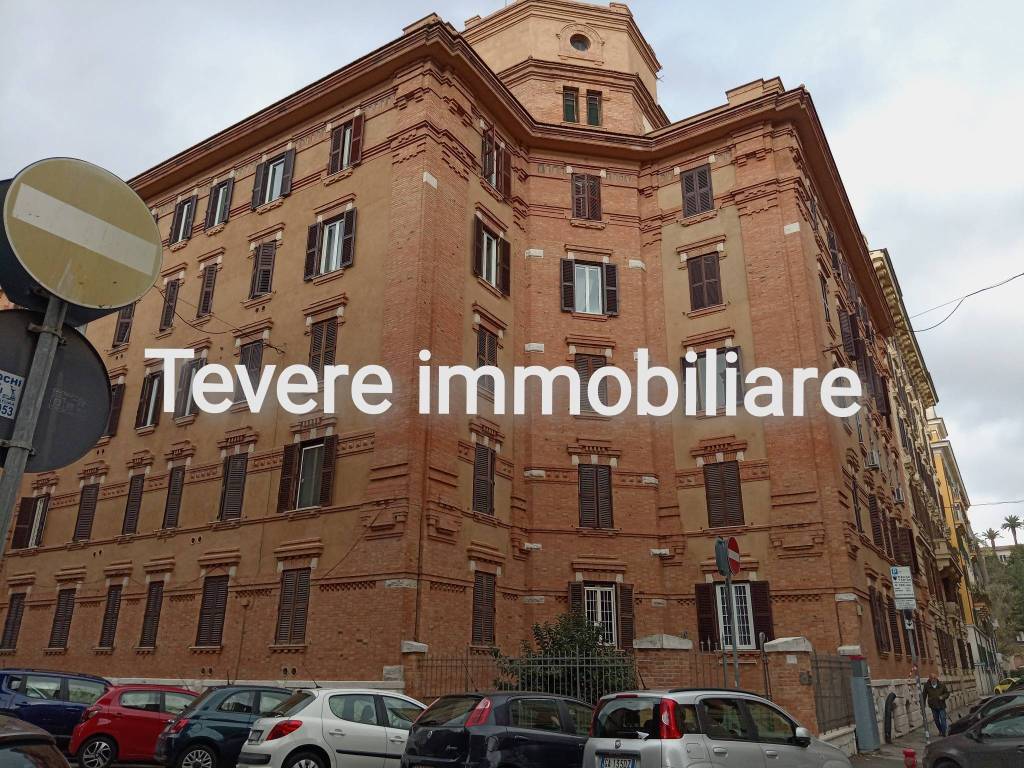 Appartamento in vendita a Roma via Romolo Gessi, 1