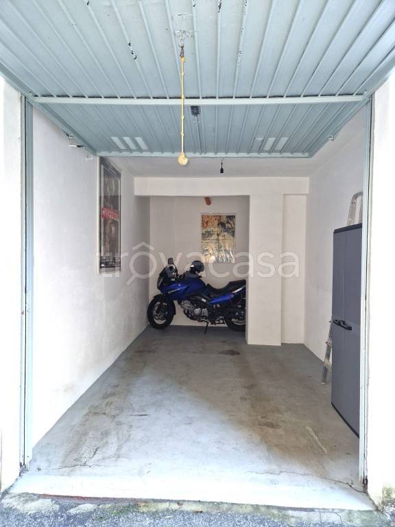Garage in vendita a Busalla via Vittorio Veneto