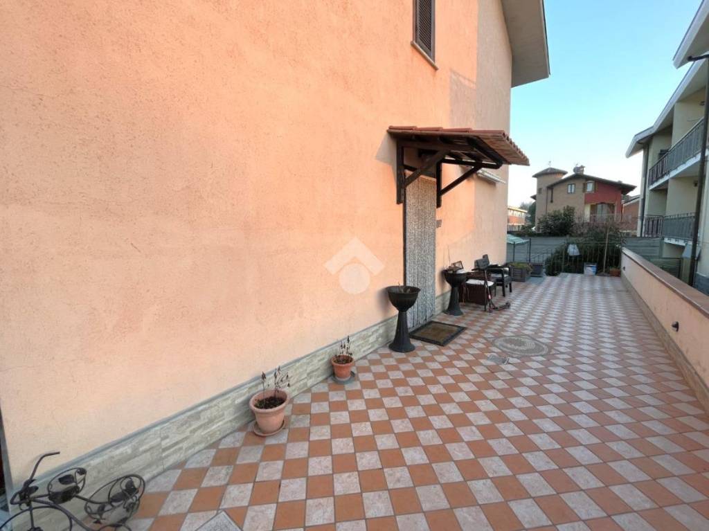 Villa in vendita a Poirino via Carmagnola, 11
