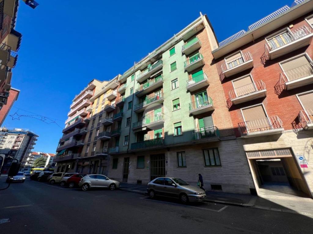 Appartamento in vendita a Torino via Bernardino Luini, 146