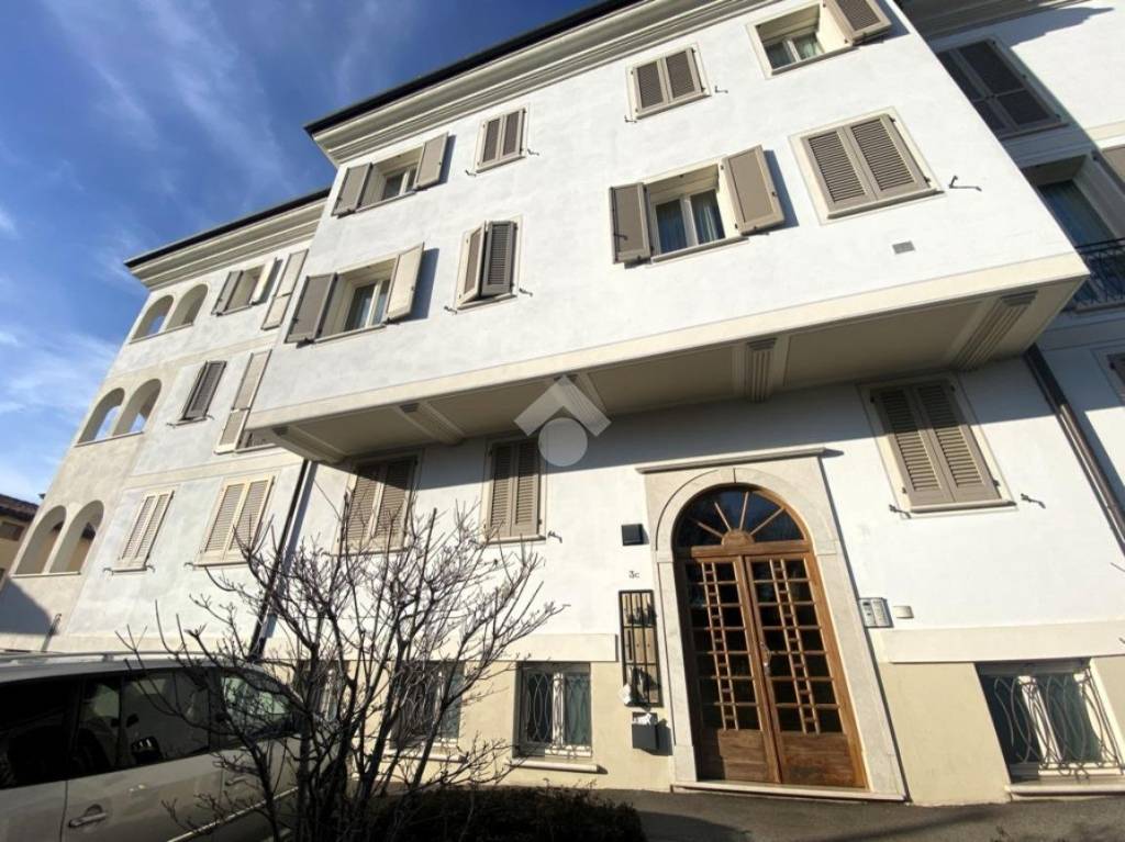 Appartamento in vendita a Rovato via Giuseppe Verdi