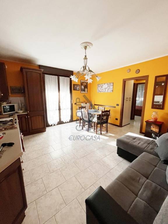 Appartamento in vendita a Formigine via Vittorio Veneto