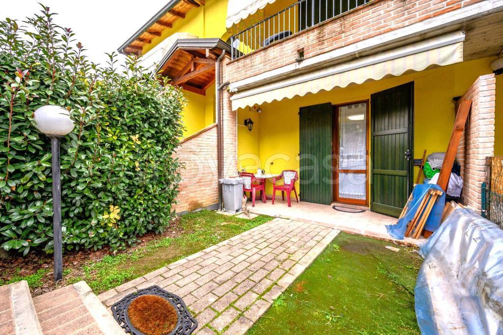 Appartamento in vendita a Castellarano via Radici in Piano, 46