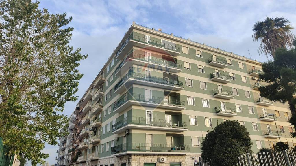 Appartamento in vendita a Bari via Anita Garibaldi, 36