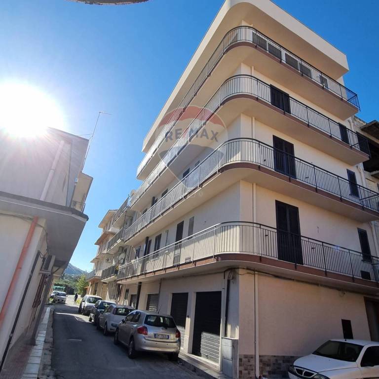 Appartamento in vendita ad Altavilla Milicia via Genova, 13