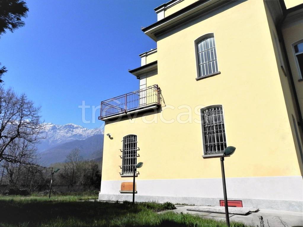 Villa Bifamiliare in vendita a Borgone Susa