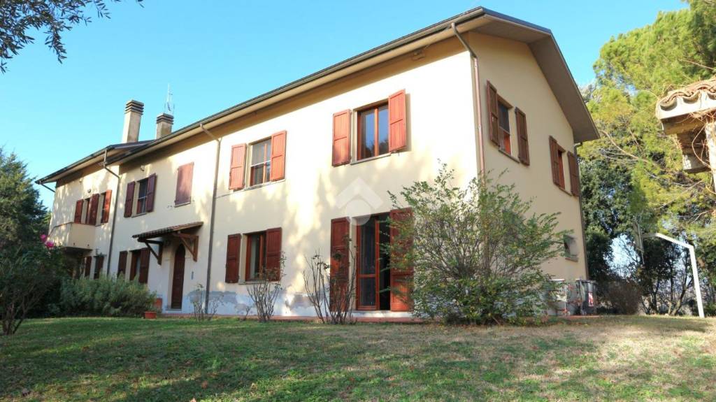 Villa in vendita a Pesaro strada della Chiusa
