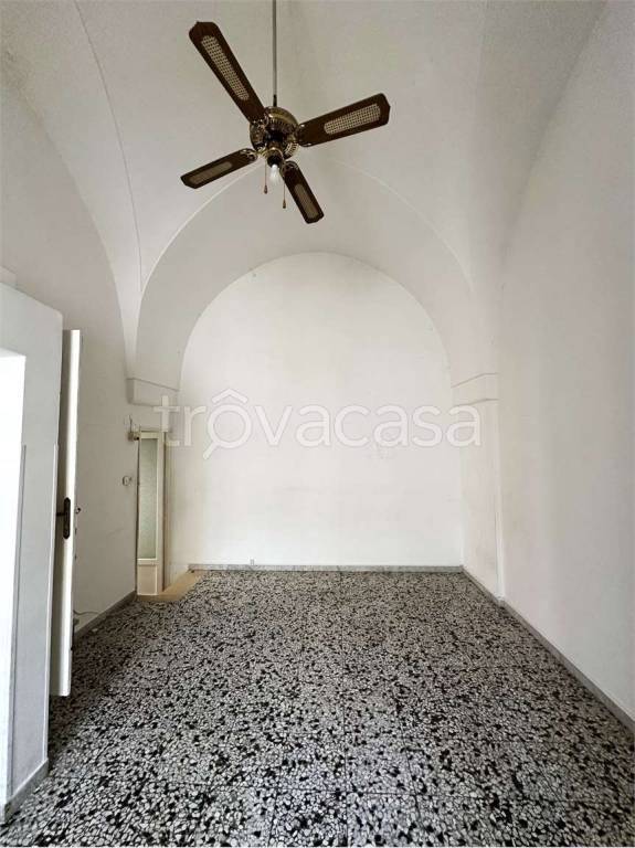 Casa Indipendente in vendita a Fasano via Forcella , 198
