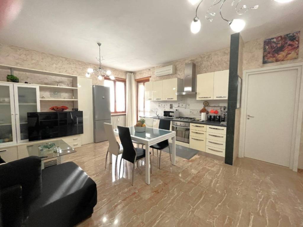 Appartamento in vendita a Poirino via Del Lobetto, 24