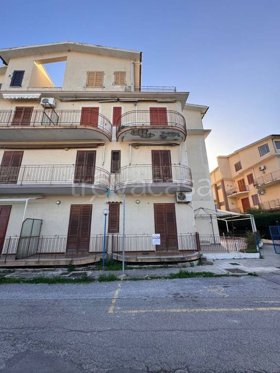 Appartamento in vendita a Falcone via Nazionale