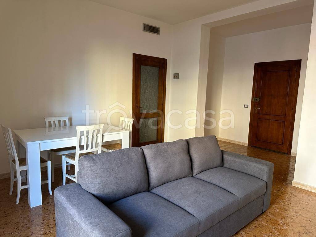 Appartamento in in affitto da privato a Quartu Sant'Elena via Saverio Mercadante, 1