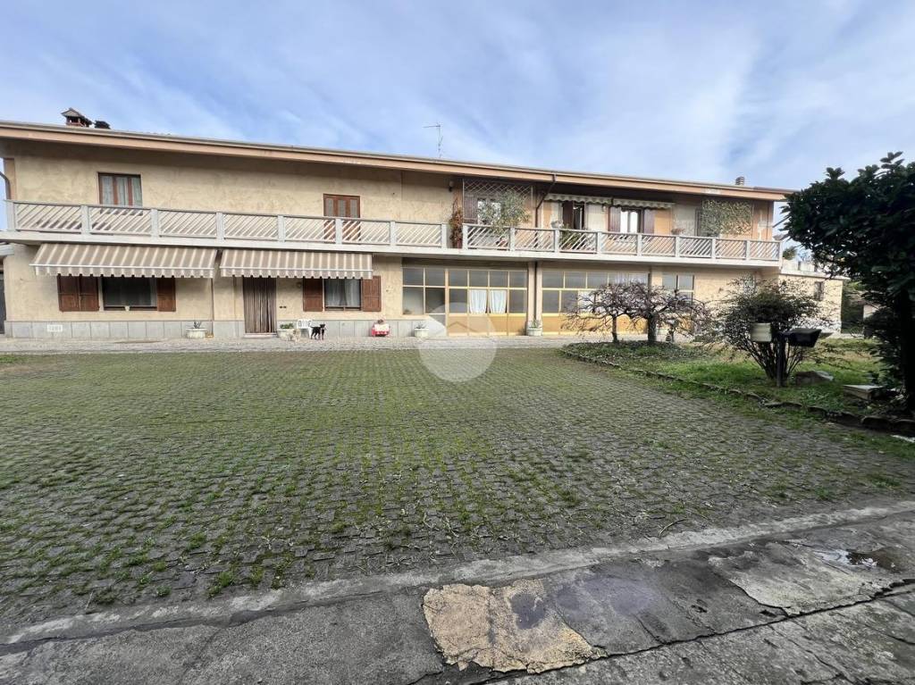 Casa Indipendente in vendita a Palazzolo sull'Oglio via Camillo Golgi, 25