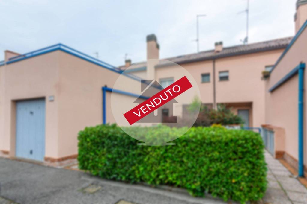 Villa a Schiera in vendita a Ferrara via Luisa Gallotti Balboni, 16