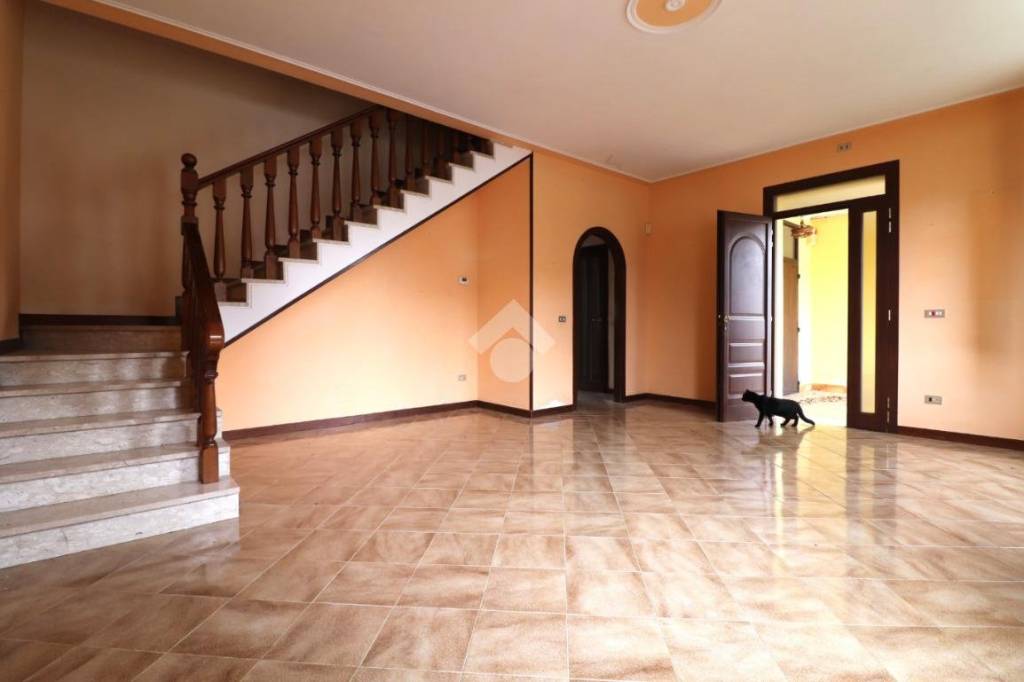 Villa a Schiera in vendita a Porto Mantovano via Gramsci, 1