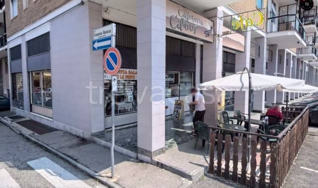 Bar/Tavola Calda in vendita ad Alpignano via Camillo Benso di Cavour, 27