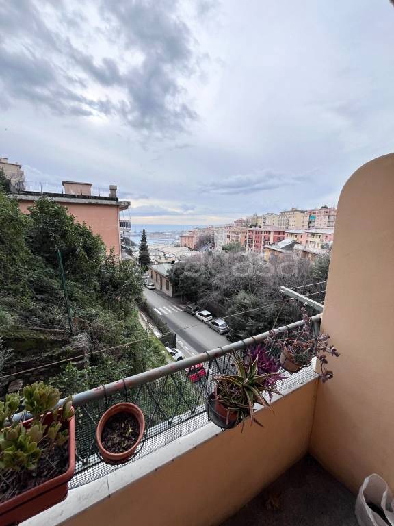 Appartamento in vendita a Genova via Pietro Paleocapa, 15