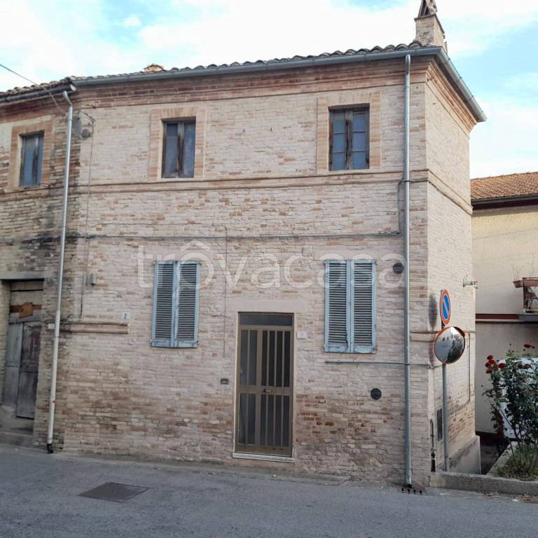 Appartamento in in vendita da privato a Ponzano di Fermo via Giuseppe Garibaldi, 12