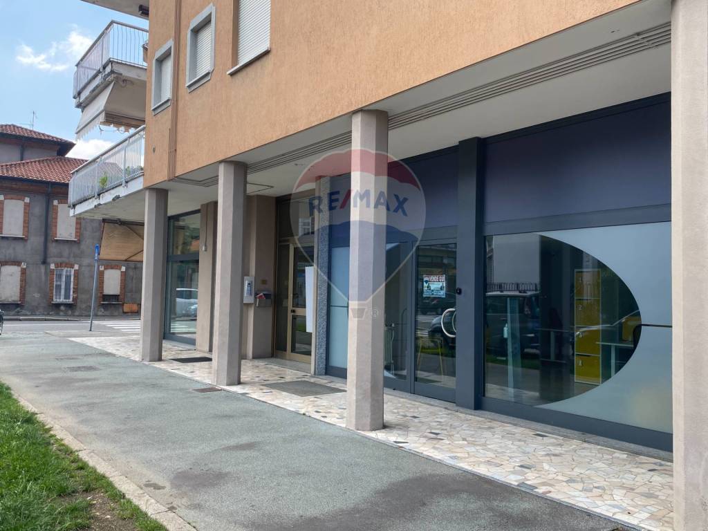 Ufficio in vendita a Cassano Magnago via alvaros colombo, 32