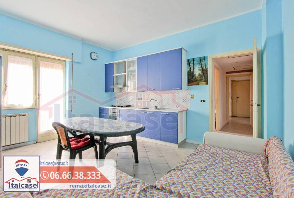Appartamento in vendita a Roma via Prospero Santacroce, 103