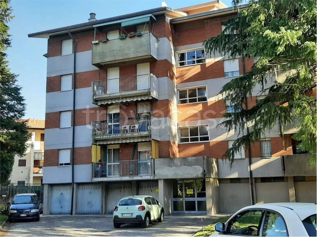 Appartamento in vendita a Varese via Tarvisio, 30