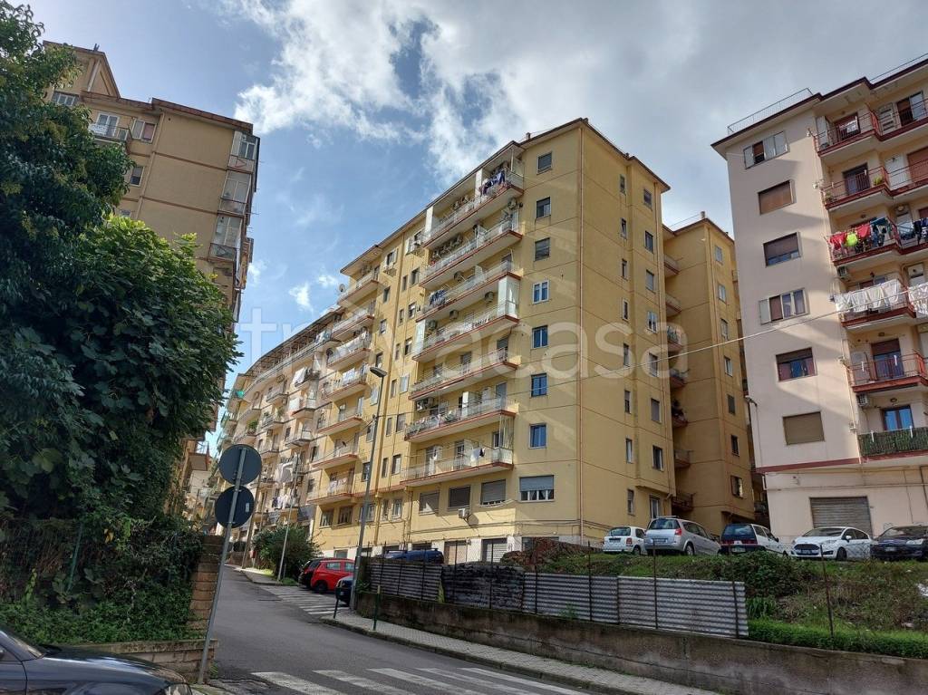 Appartamento in vendita a Salerno via Aurelio Nicolodi, 89
