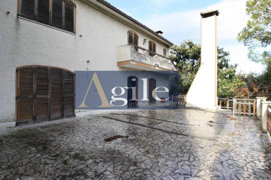 Villa in vendita a Monteprandone contrada collenavicchio, 9