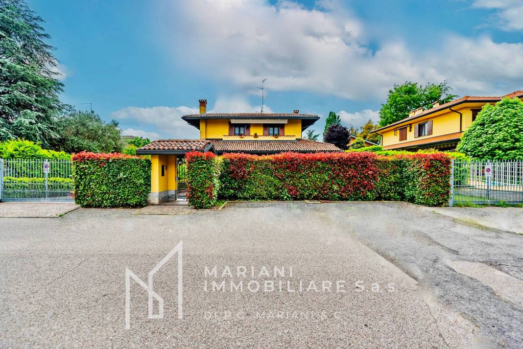 Villa in vendita a Lainate via Luigi m. Levati, 11