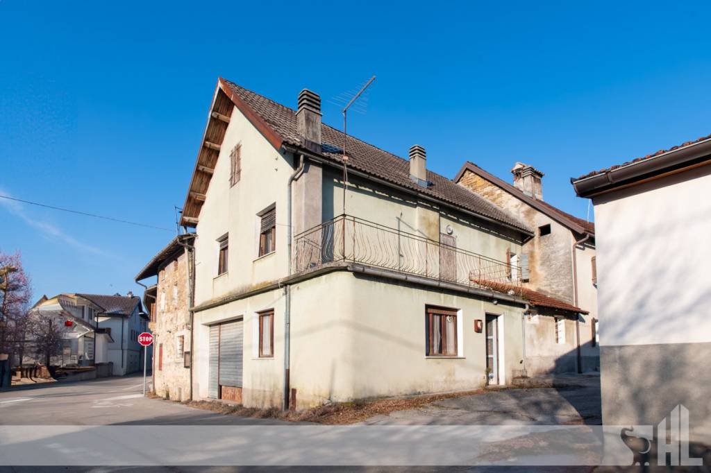 Casa Indipendente in vendita a Borgo Valbelluna via Zottier, 109