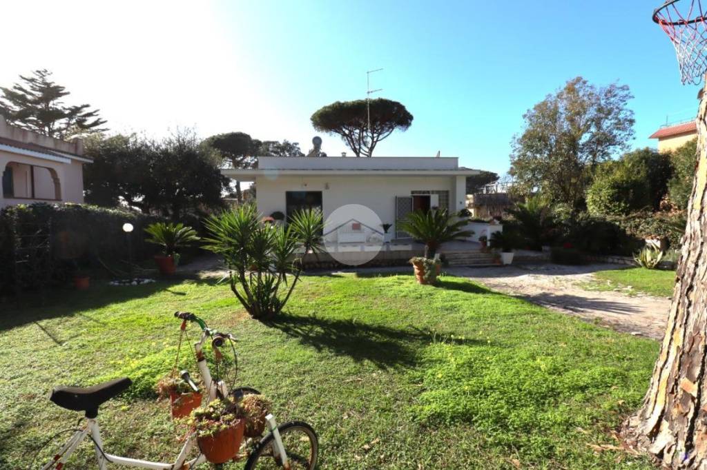 Villa in vendita ad Anzio via delle Pratoline, 70