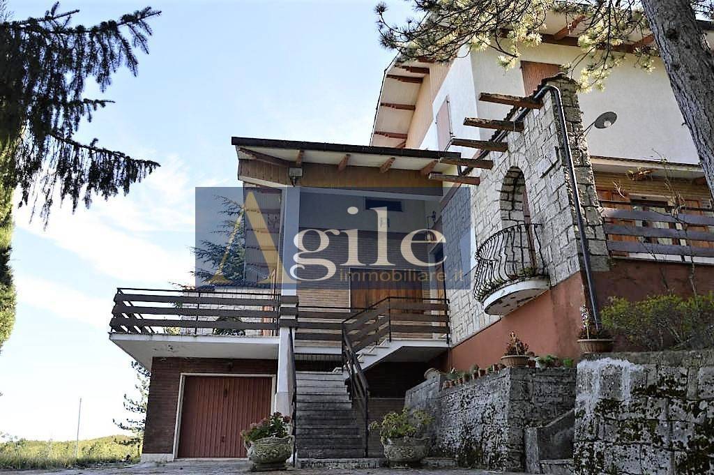 Villa in vendita ad Ascoli Piceno strada Provinciale Colle San Marco