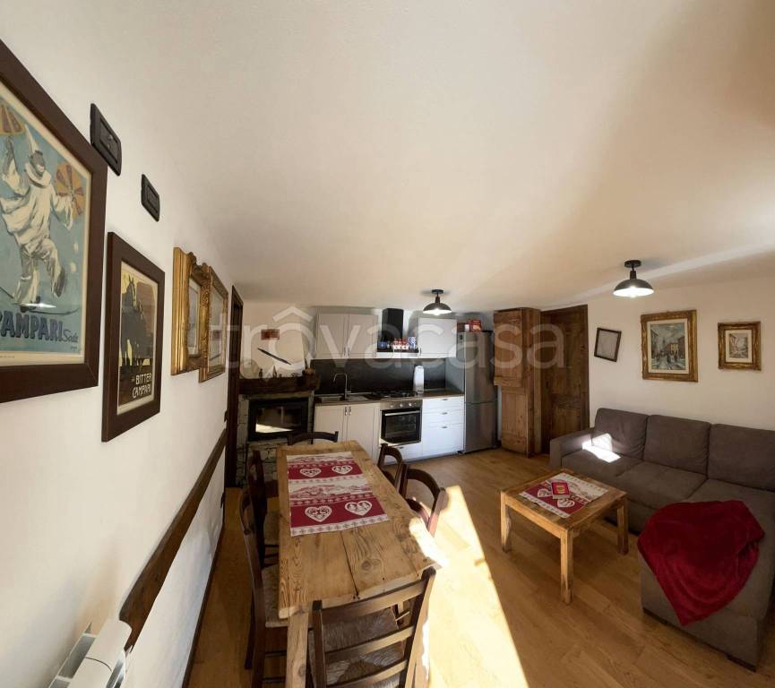 Appartamento in vendita a Brusson frazione Graine, 146/a